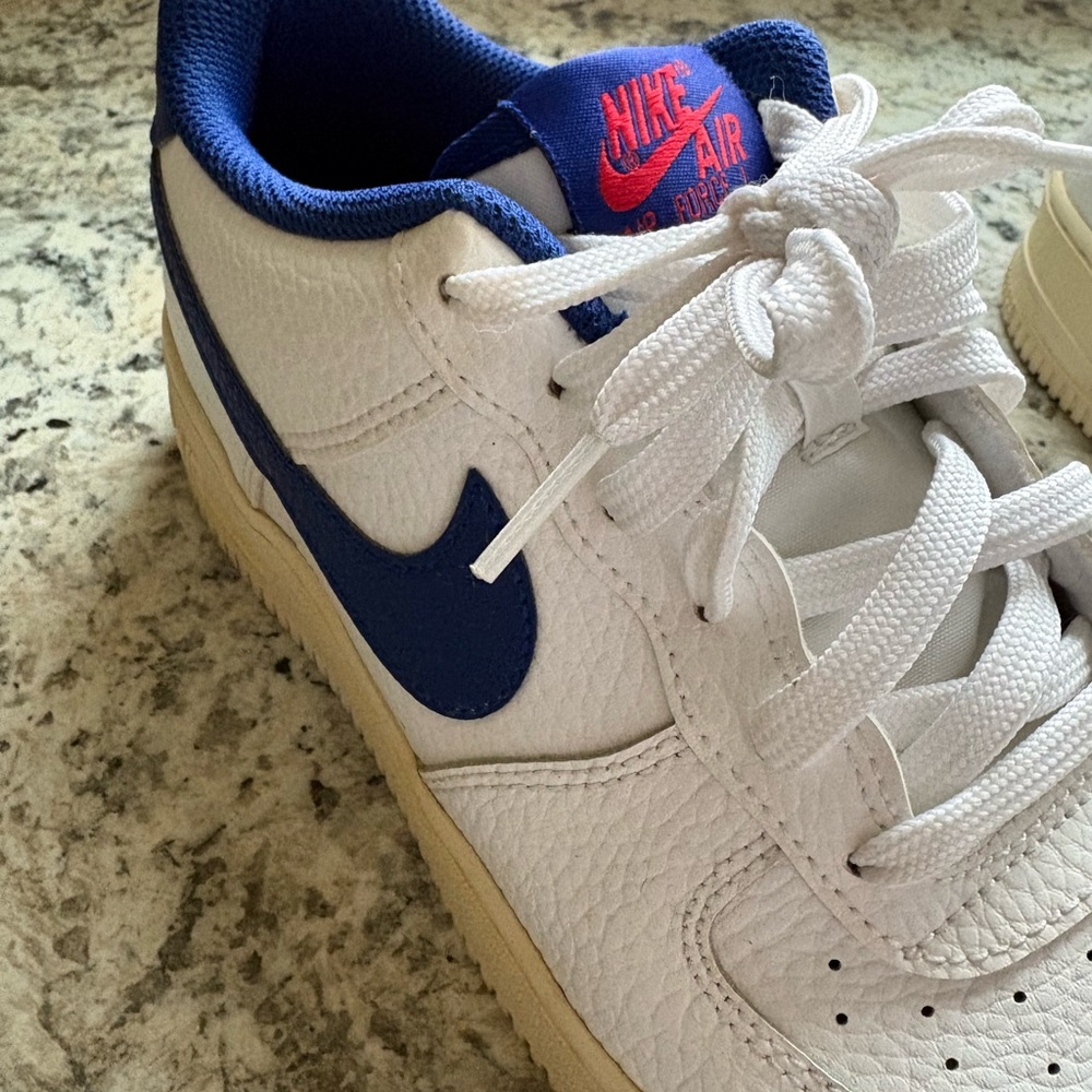 Nike Air 7Y Sneakers